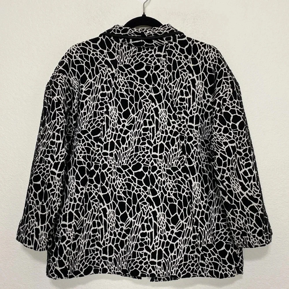 Alberto Makali Black & White Animal Print Coat Size Large